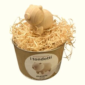 Milaniwood’s i tondotti maiale pig.